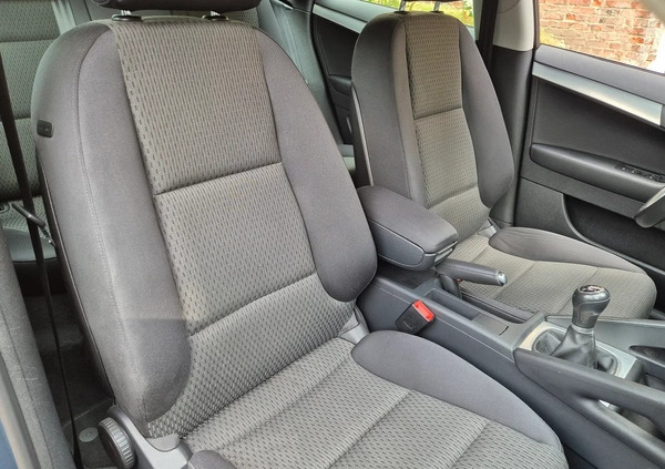 Audi A3 cena 26900 przebieg: 150000, rok produkcji 2009 z Wałbrzych małe 529